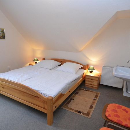 Nice Holiday Home Near Ski Area Медебах Экстерьер фото